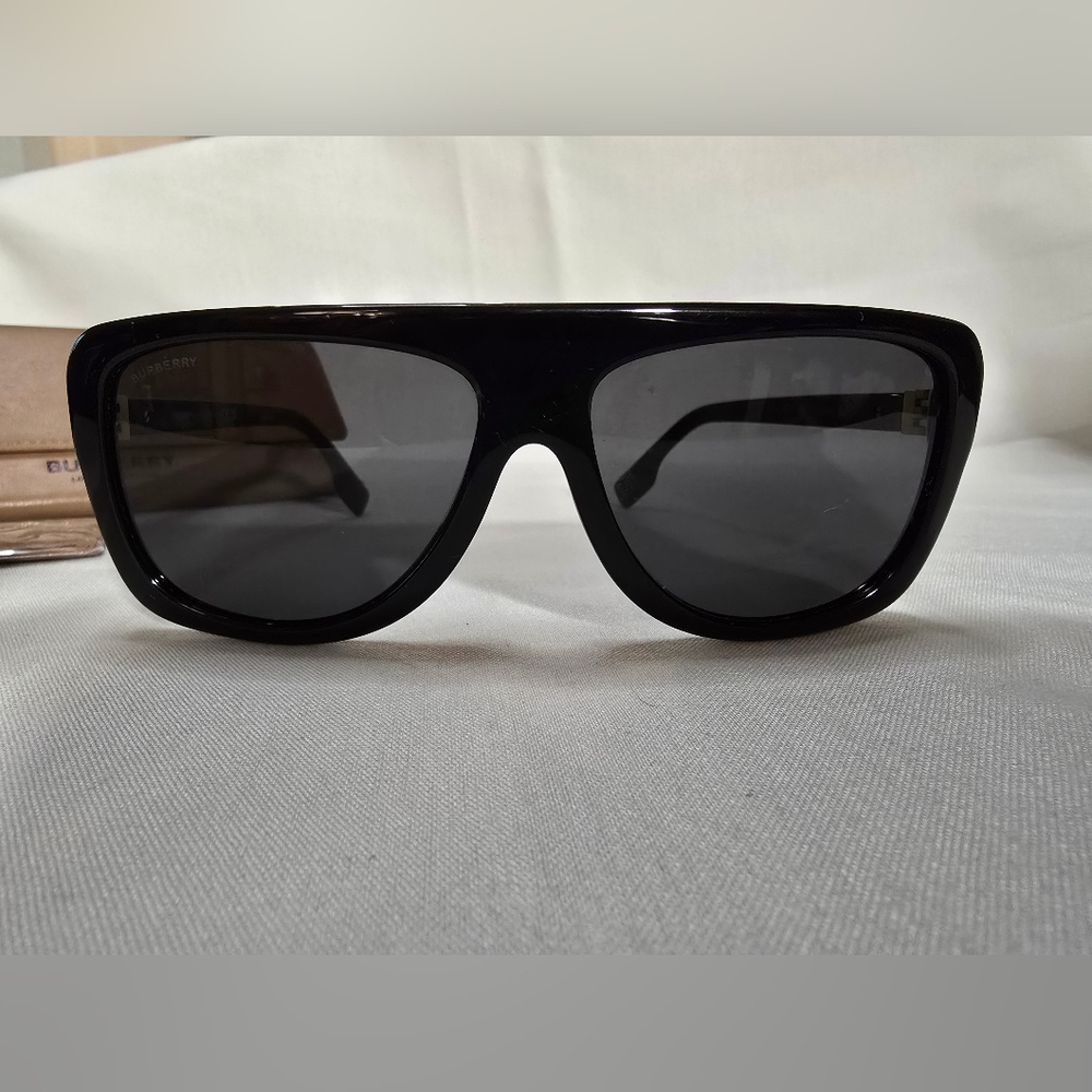 Burberry Shield Sunglasses. - Picture 3 of 5